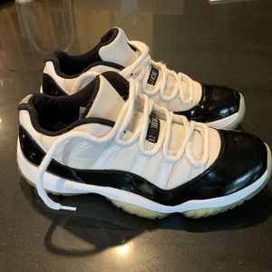 Jordan 11 Concord Lows